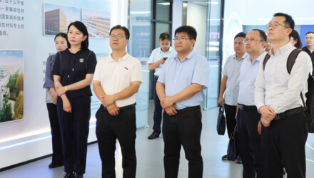 山東省金融辦及高新區(qū)領(lǐng)導(dǎo)蒞臨春光科技集團(tuán)考察金融創(chuàng)新成果